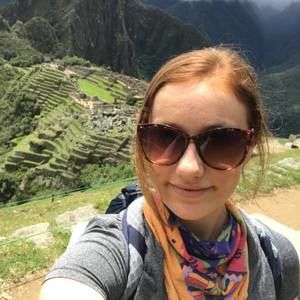 Meet your Posher, Danielle